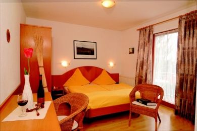 Winzerhotel Kinges-Kessel