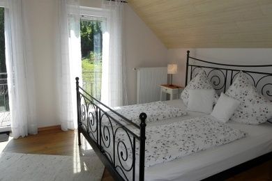 Ferienwohnungen Loescher in Zell-Kaimt an der Mosel