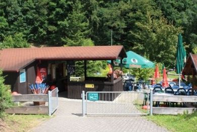 Fordere dich heraus beim Minigolf...