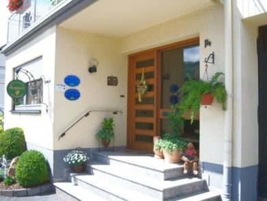 Wein- & Gästehaus Regneri - Urlaub an der Mosel