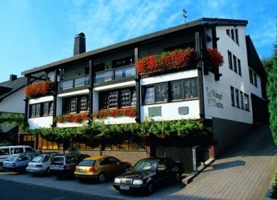 Weingut Basten - Pension & Ferienwohnungen