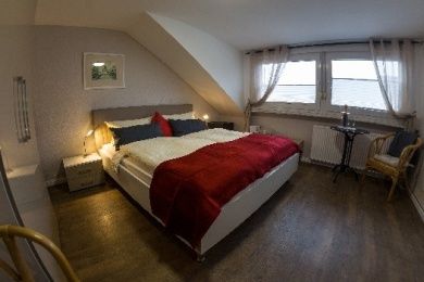 Weingut Knodt-Trossen - Moselurlaub in Kröv