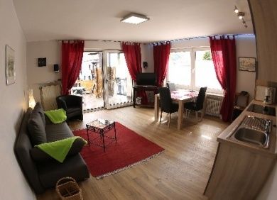 Weingut Knodt-Trossen - Moselurlaub in Kröv