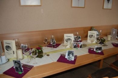 FamilienWeingut Feser mit Vinothek, ****Ferienwohnungen & Erlebnis