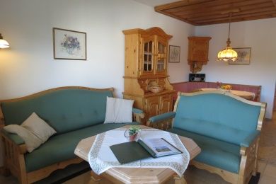 Ferienwohnung Mosel Panorama  Nr. 7 im Haus Berghof  Weitblick ins Moseltal  2 Doppelschlafzimmer - jedes mit eigener Du/WC - WLAN  kostenlos