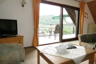 Ferienwohnung  TRAUMBLICK  Nr 12  im Haus Berghof    einzigartiger Blick ins Moseltal  kostenloses WLAN