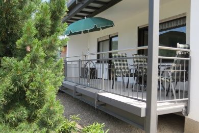 Anja's Wohlfühloase  NR 3  für Gäste mit Gehbehinderung geeignet,  im erhöhten Erdgeschloß mit Moselblick,  2 Schlafzimmer -jedes mit eigener Du/WC,   WLAN kostenlos