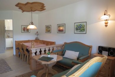 Anja's Wohlfühloase  NR 3  für Gäste mit Gehbehinderung geeignet,  im erhöhten Erdgeschloß mit Moselblick,  2 Schlafzimmer -jedes mit eigener Du/WC,   WLAN kostenlos