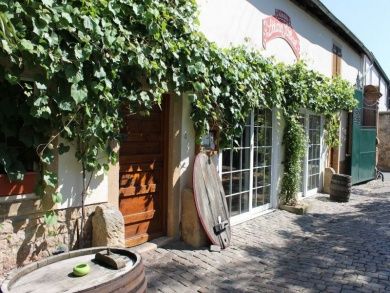 Winzerhof Loblocher Schlössel & Ferienwohnungen 