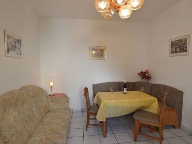 Ferien-Weingut Kirch - Mosel-Urlaub in Ediger-Eller - noch freie Zimmer über Straßenweinfest