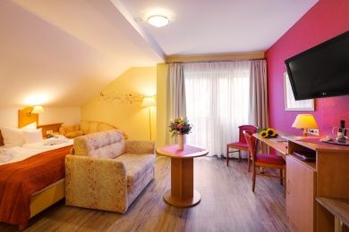 Hotel - Restaurant Die kleine Blume im Dahner Felsenland