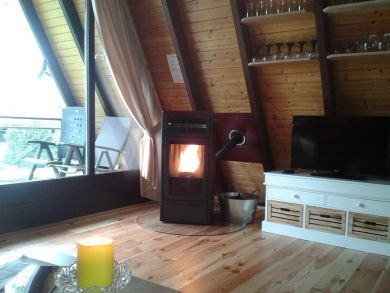 Eifeler Finnhaus, am Waldrand, allein stehend, mit Sauna Haus