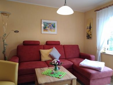 Ferienwohnung Sonnenblume mit Sauna, Garten, Liegewiese. Last Minute!