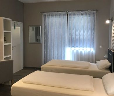 WohnArt Frankenhof - FEWO-Gästezimmer-Apartments