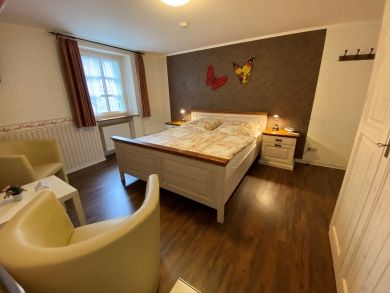 Gästehaus Bauernstube • Pension & Ferienwohnungen