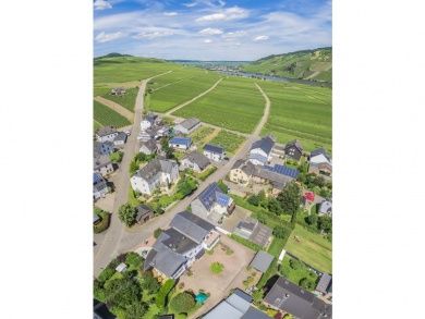 Gästehaus Weingut Brennerei Zisch