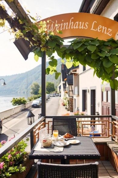 Weinhaus Lenz - Gästezimmer und Ferienwohnungen