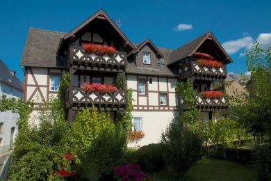 Ferienweingut Otmar Göbel in Ernst an der Mosel - Ferienwohnungen