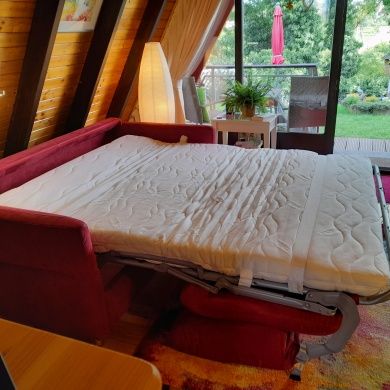 Eifeler Finnhaus, am Waldrand, allein stehend, mit Sauna Haus