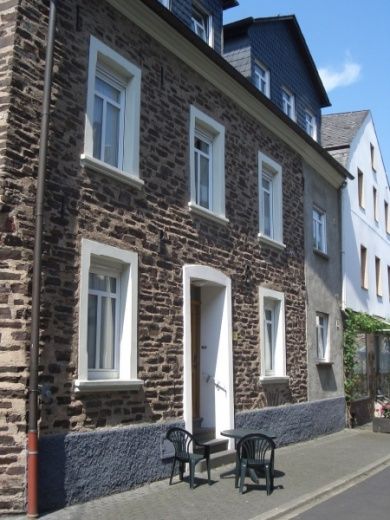Ferien-Weingut Kirch - Mosel-Urlaub in Ediger-Eller - noch freie Zimmer über Straßenweinfest