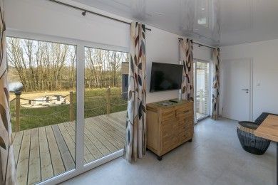****S Lakeside Resort Michaela