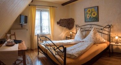 Weingut & Gästezimmer Herrenhof