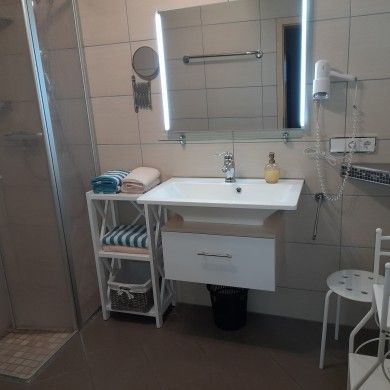 Ferienwohnung Sonnenblume mit Sauna, Garten, Liegewiese. Last Minute!