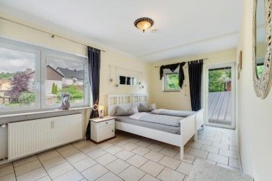Pension, Ferienwohnungen und Restaurant Golsong