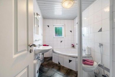 Pension, Ferienwohnungen und Restaurant Golsong