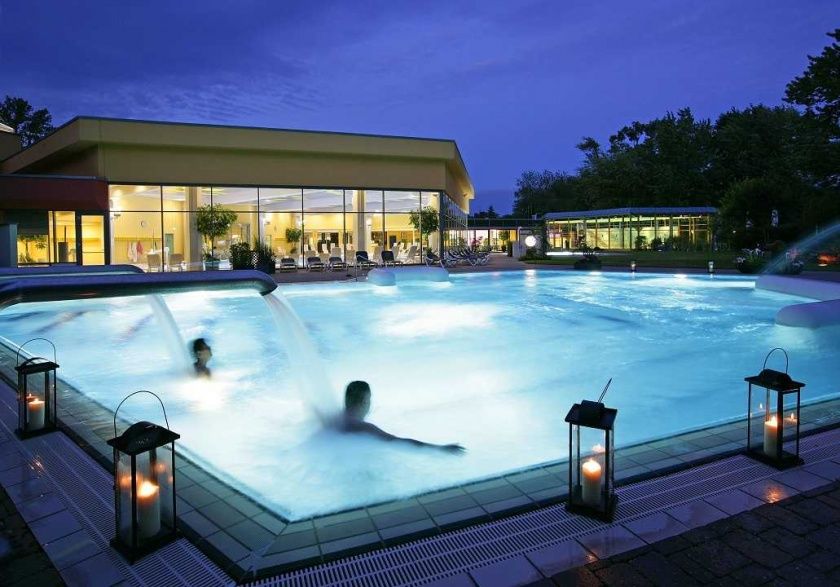 Südpfalz Therme.jpg