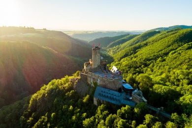 Die Ehrenburg bei Brodenbach.jpg