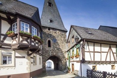 Der mittelalterliche Ort Herrstein.jpg