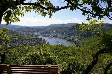 Aussichtsbank am Mittelrhein-Klettersteig.jpg
