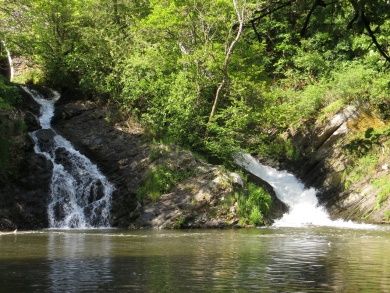 waterfalls-1269283_1280.jpg